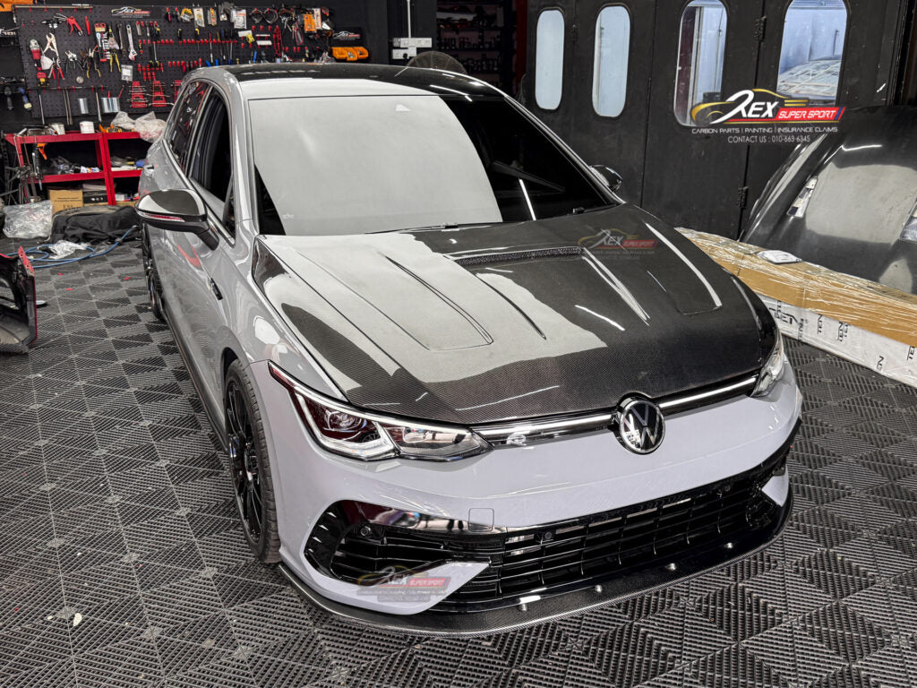 Volkswagen Golf Mk8 Yiso Carbon Fibre Bonnet