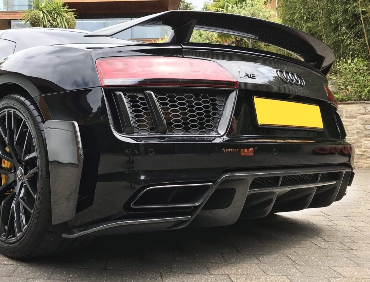 Audi Carbon Fiber EEA Designs Rear Lower Bumper Spats for R8 Gen 2 PFL