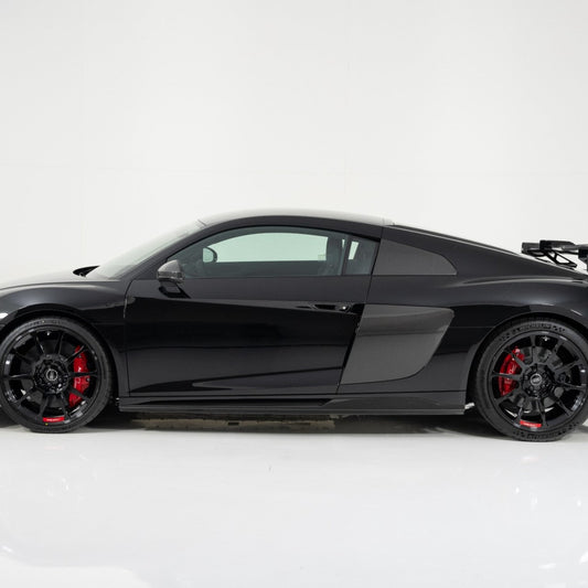 Audi Pre-Preg Carbon Fiber GT Style Side Skirts for R8 Gen 2 FL